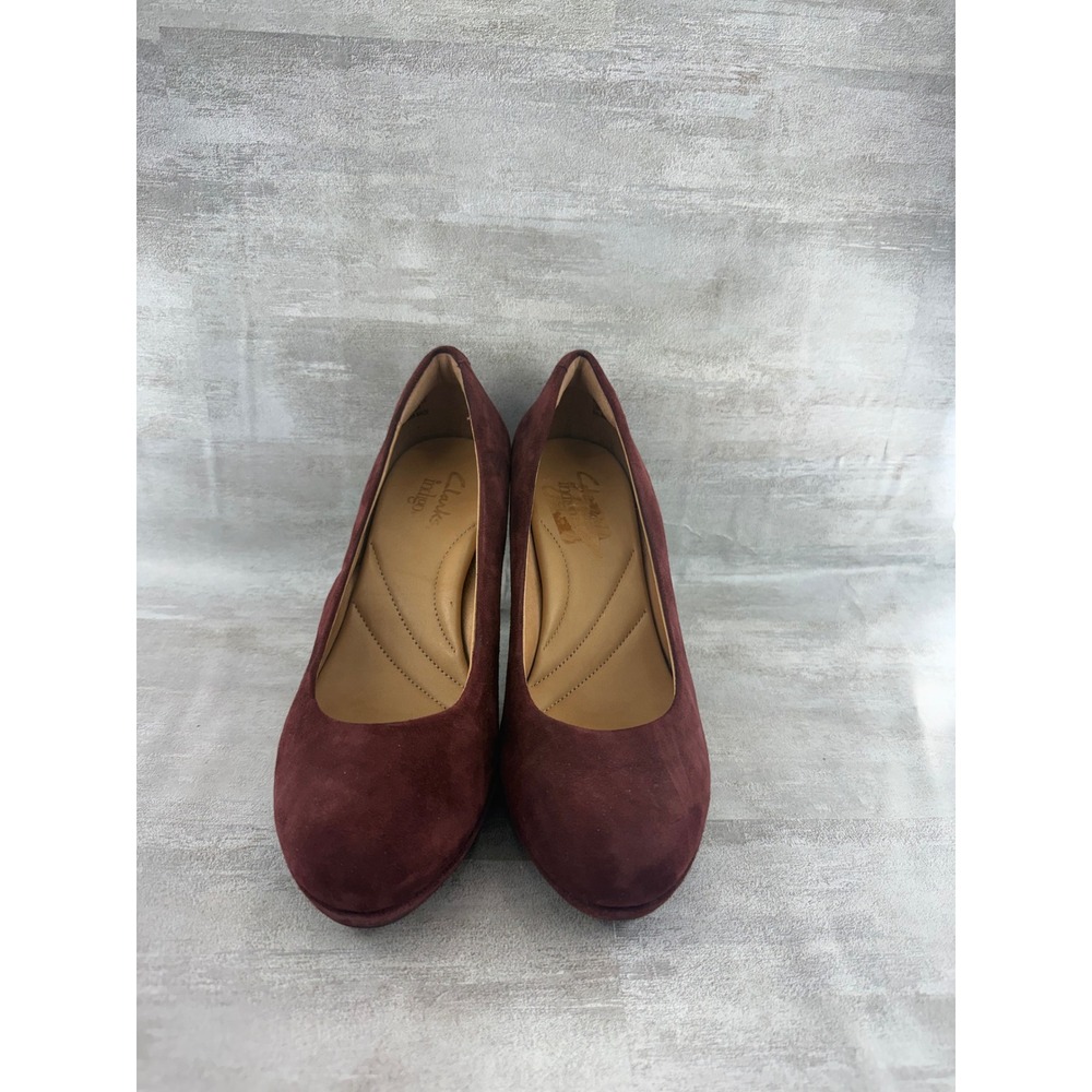 Clarks Indigo Burgundy Suede Round Toe Platform Pumps Heels Women Sz 7.5M